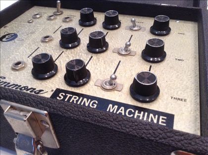 Foxx-STRING MACHINE Triple Fuzz boxes ! 